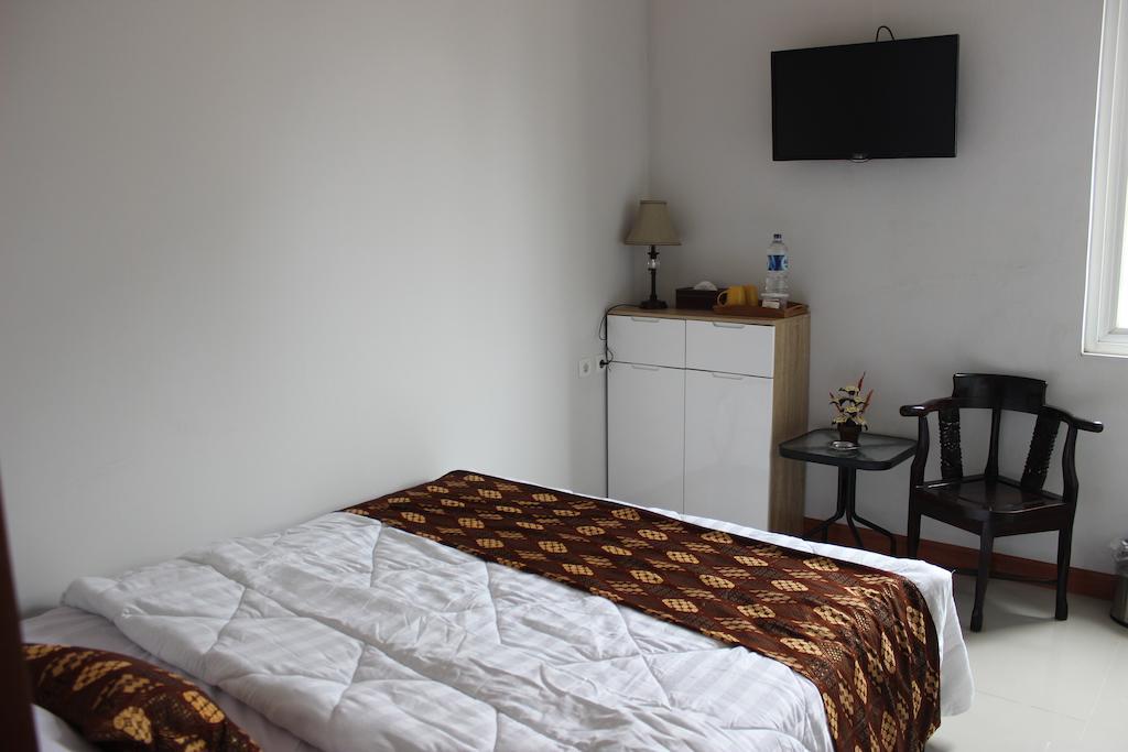 Rene Hotel Yogyakarta Habitación foto
